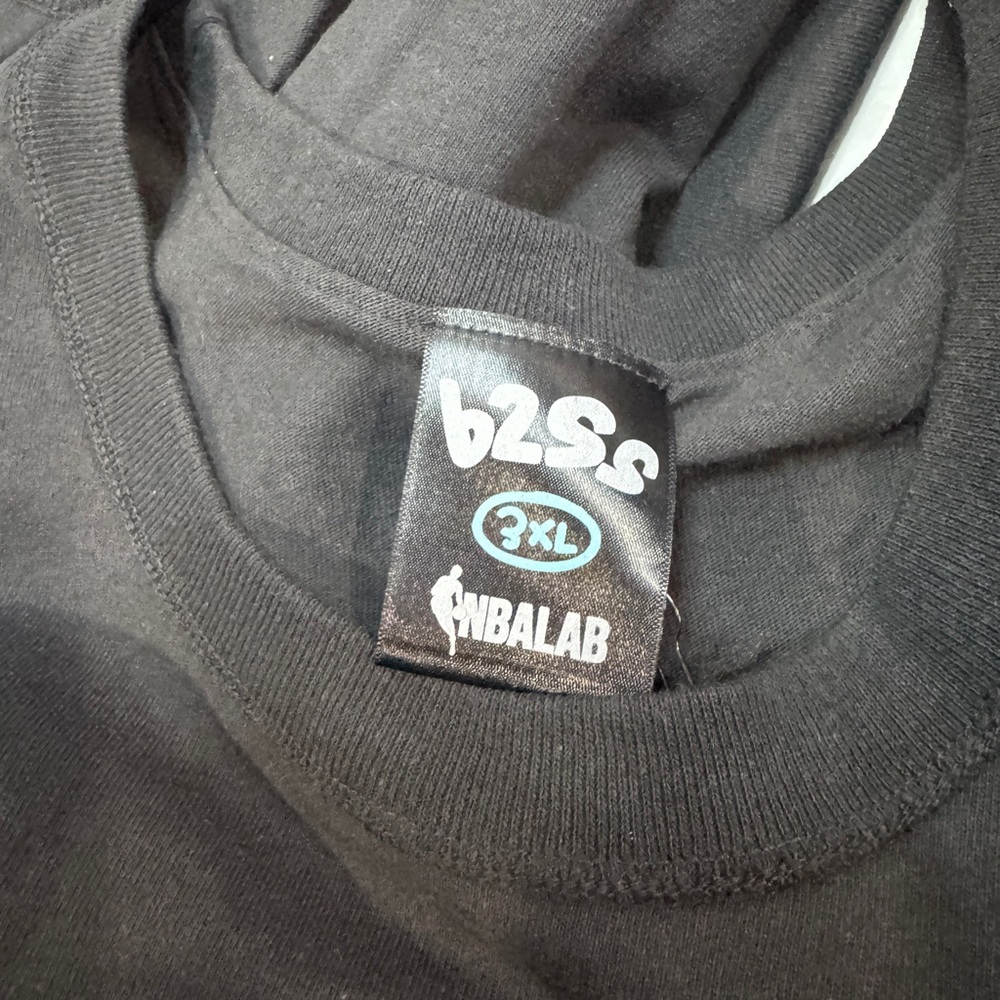 B2SS Bulls 3XL NWT t-shirt - Picture 3 of 5